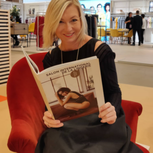 ABOUT FASHION LINGERIE (Paris)